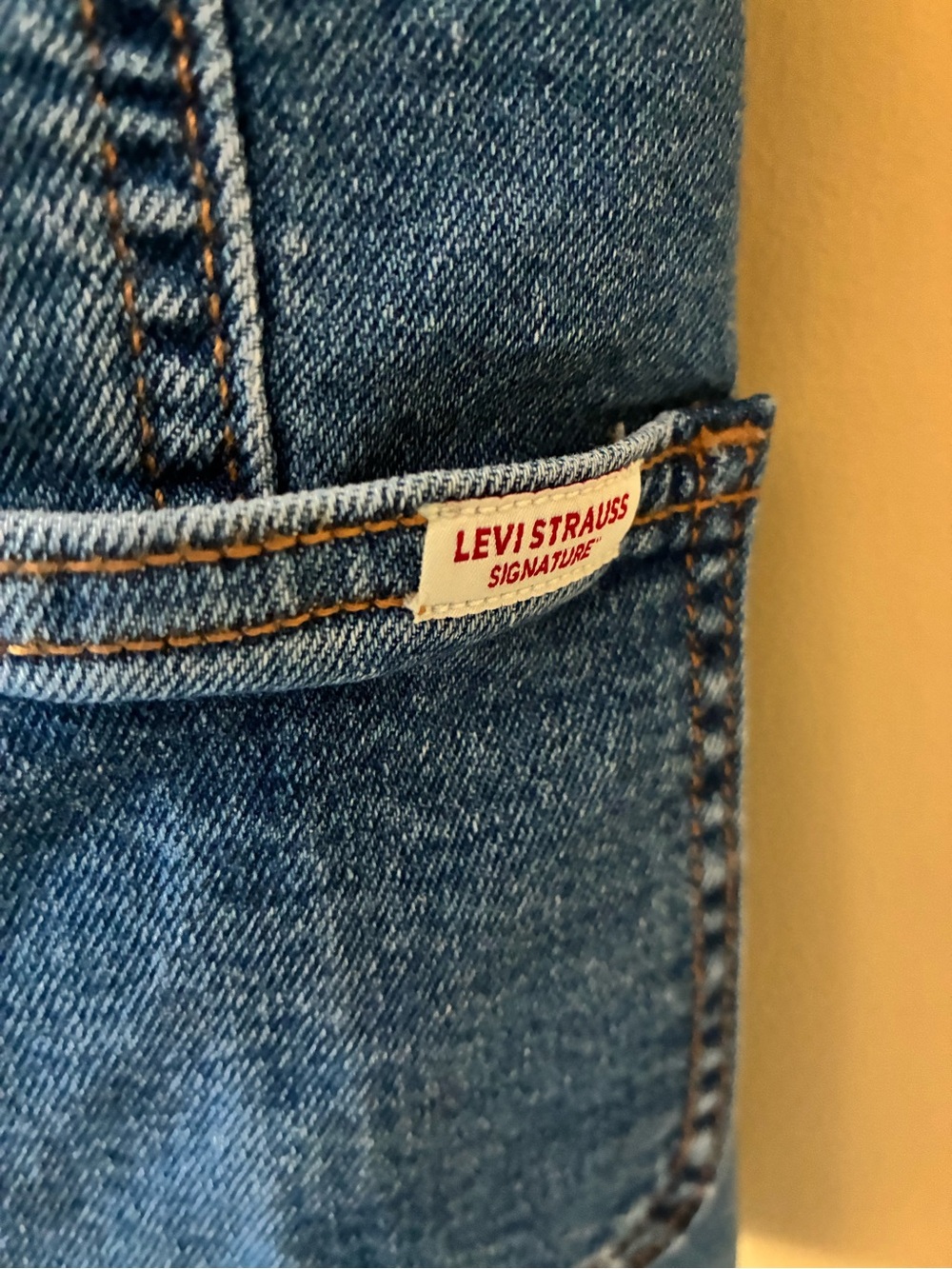 Levi's Blue Denim Vest with Contrast Stitching - Picture 4 of 7
